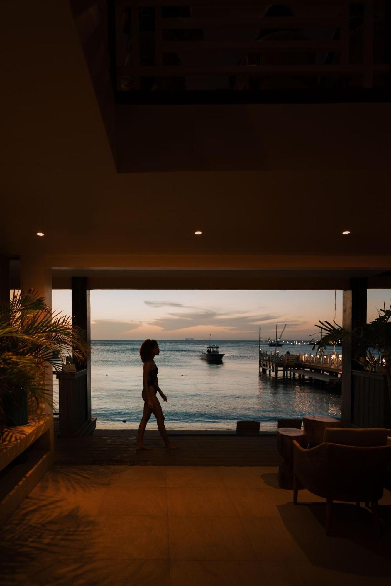 The Beach House Boutique Hotel West End Buitenkant foto